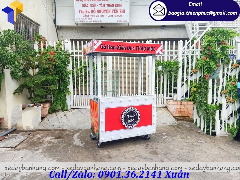 giá tủ bán gà rán