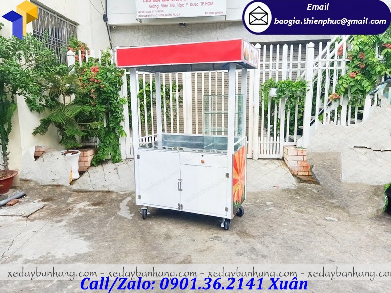 xưởng đóng xe bán gà rán