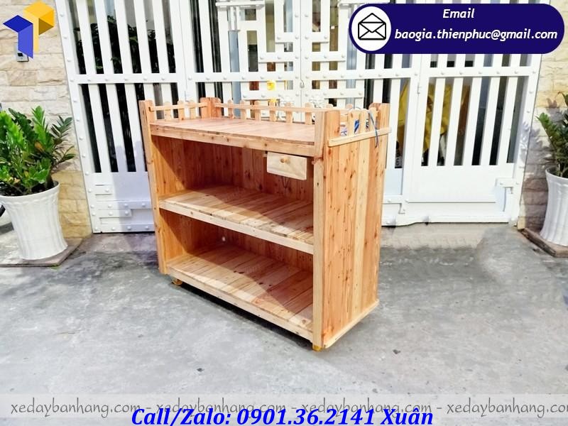 xe gỗ bán trà chanh lưu động