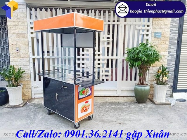 tủ bán đồ ăn vặt