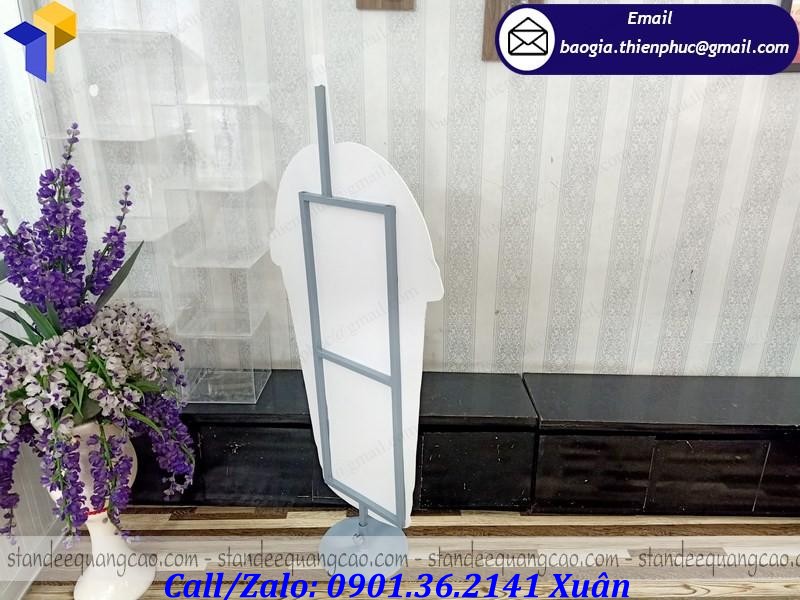 standee quảng cáo ly cà phê khổng lồ