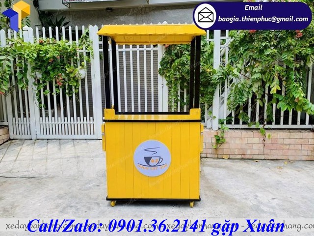 xe gỗ bán cà phê