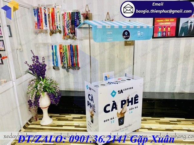xe bán cà phê vỉa hè tháo lắp