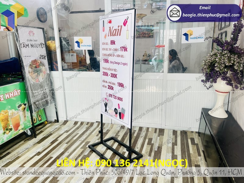 standee nail quảng cáo