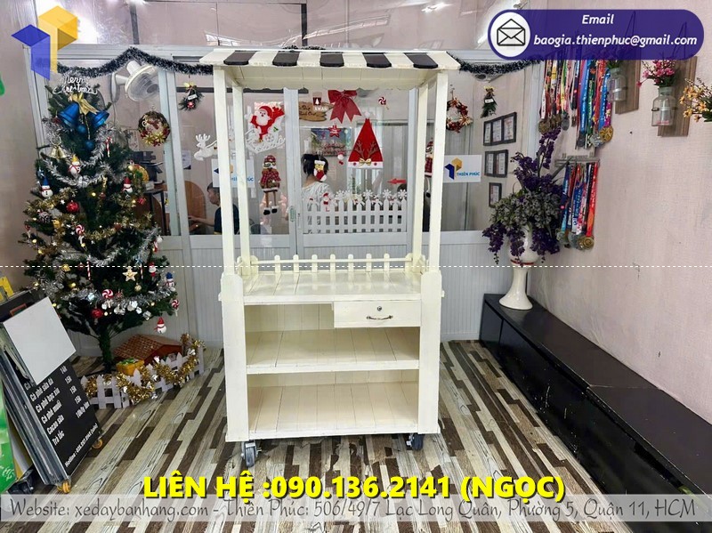 xe gỗ bán cafe vỉa hè