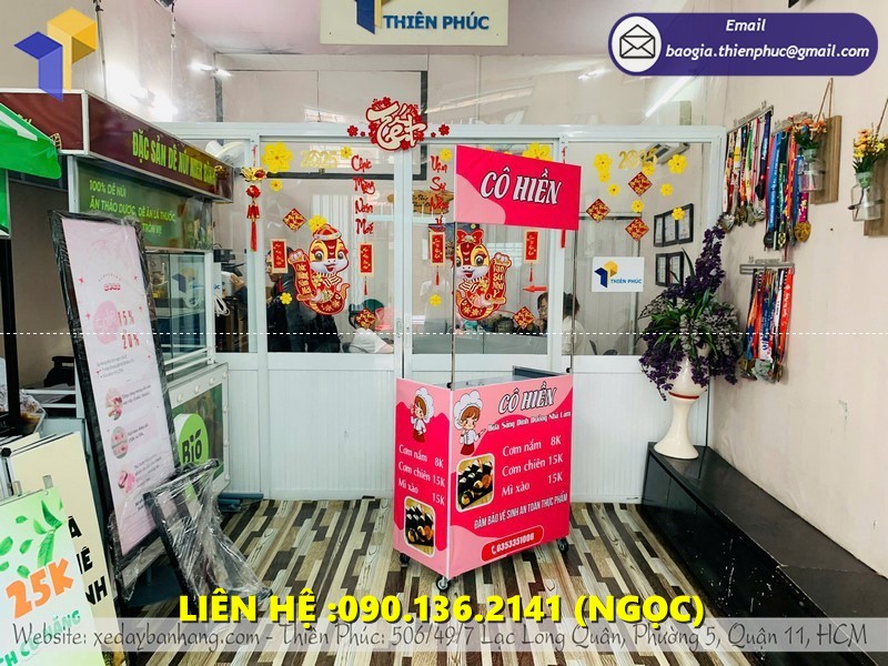 booth bán cơm cuộn giá rẻ