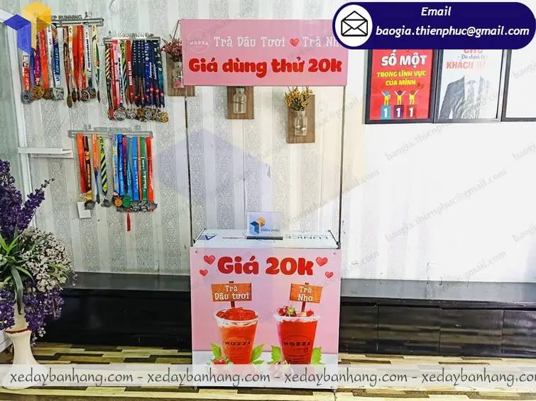 booth sắt bán trà dâu giá rẻ