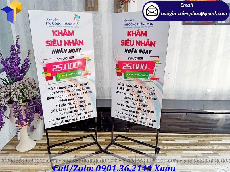 khung standee đế sắt