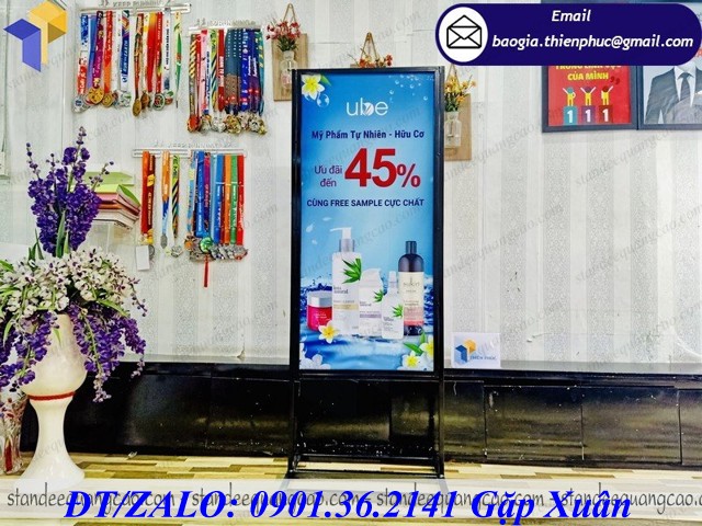 khung standee sọt format chịu gió