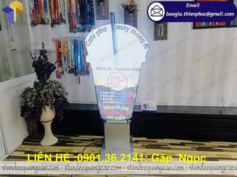 standee mô hình hộp đèn ly cafe hcm