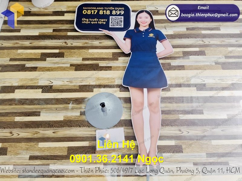 mô hình người standee hcm đẹp