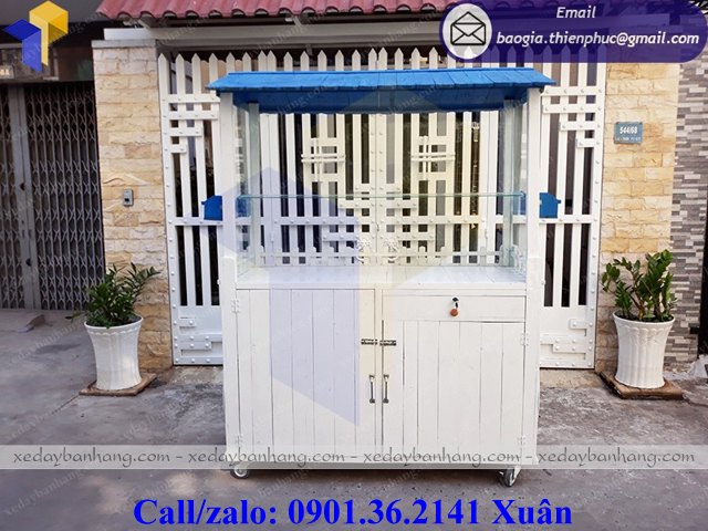 mua tủ gỗ bán bánh mì