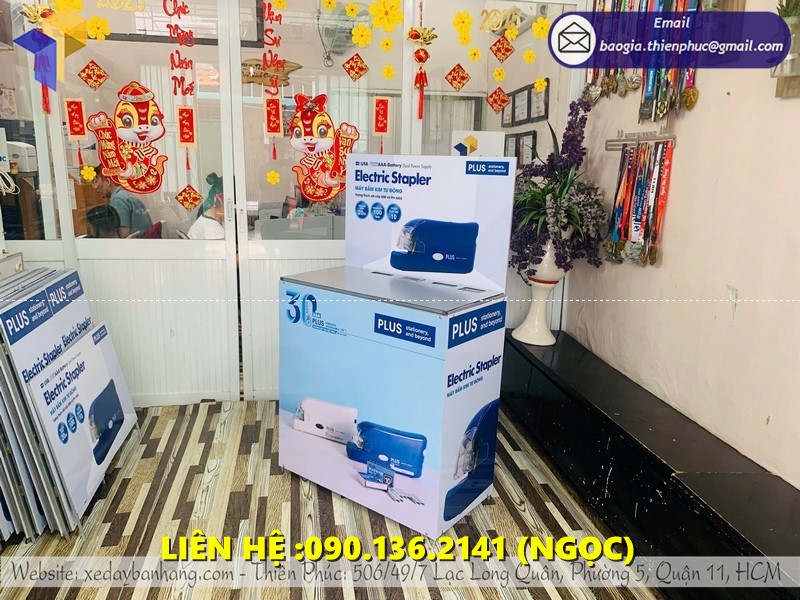 quầy sắt bán hàng rong