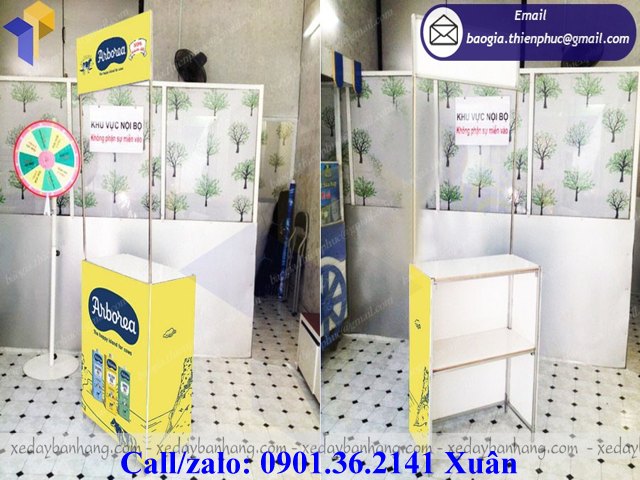 quầy sắt quảng cáo giá rẻ