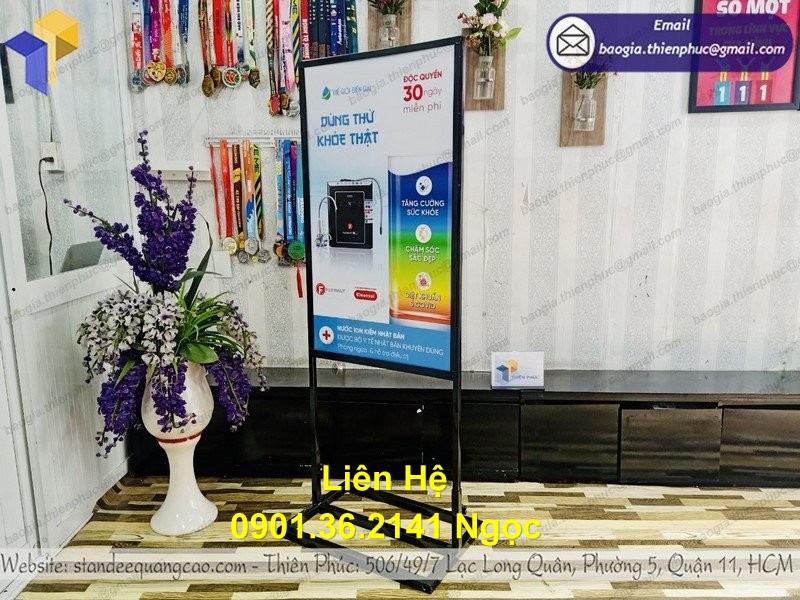 standee khung chân sắt giá rẻ hcm