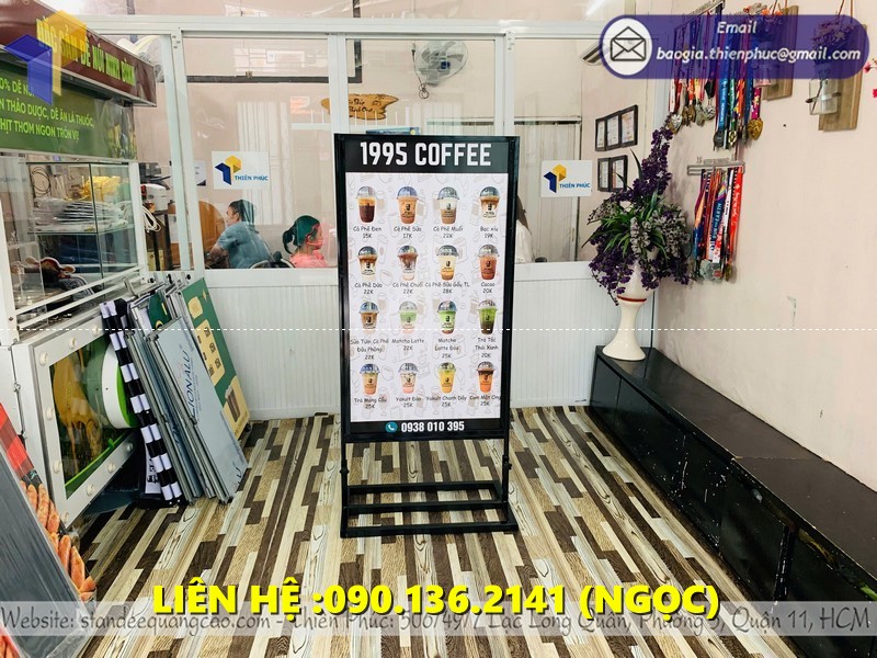 standee fomex giá rẻ