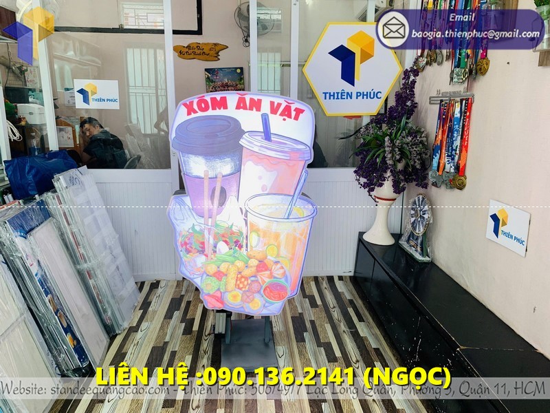 standee hộp đèn đồ ăn vặt