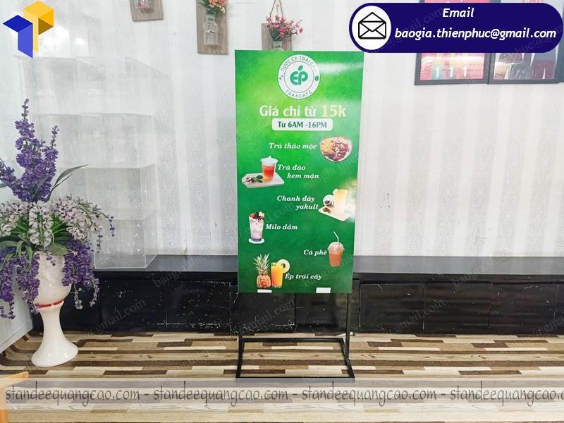 standee khung sắt hai mặt bao nhiêu