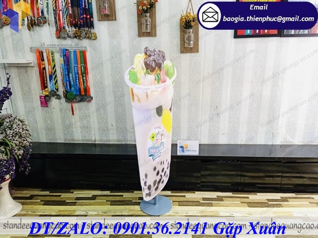 standee mô hình ly trà sữa