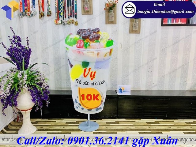 standee mô hình ly trà sữa