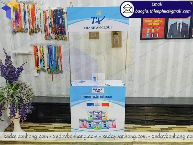 thiết kế booth xếp quảng cáo bán hàng