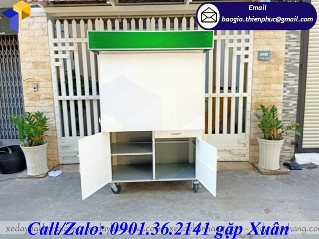 tủ bán nước ép sinh tố