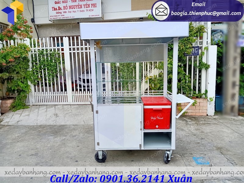 tủ bán sinh tố nước ép