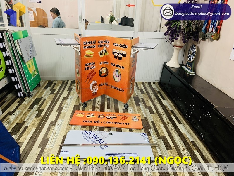 xe  bán cơm cuộn đồ ăn vặt
