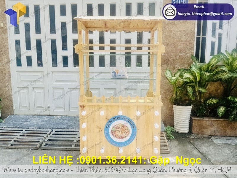 xe gỗ bán xiên que