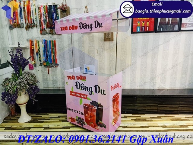 xe lắp ráp bán trà dâu take away