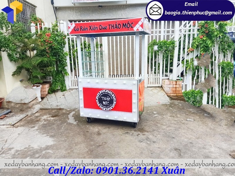 xưởng đóng tủ bán gà rán